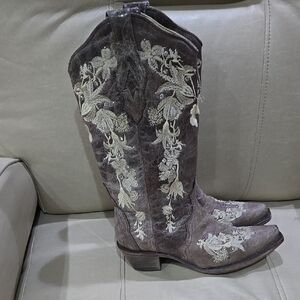 Embroidered Western Boots - Brown And Cream With Rhinestones